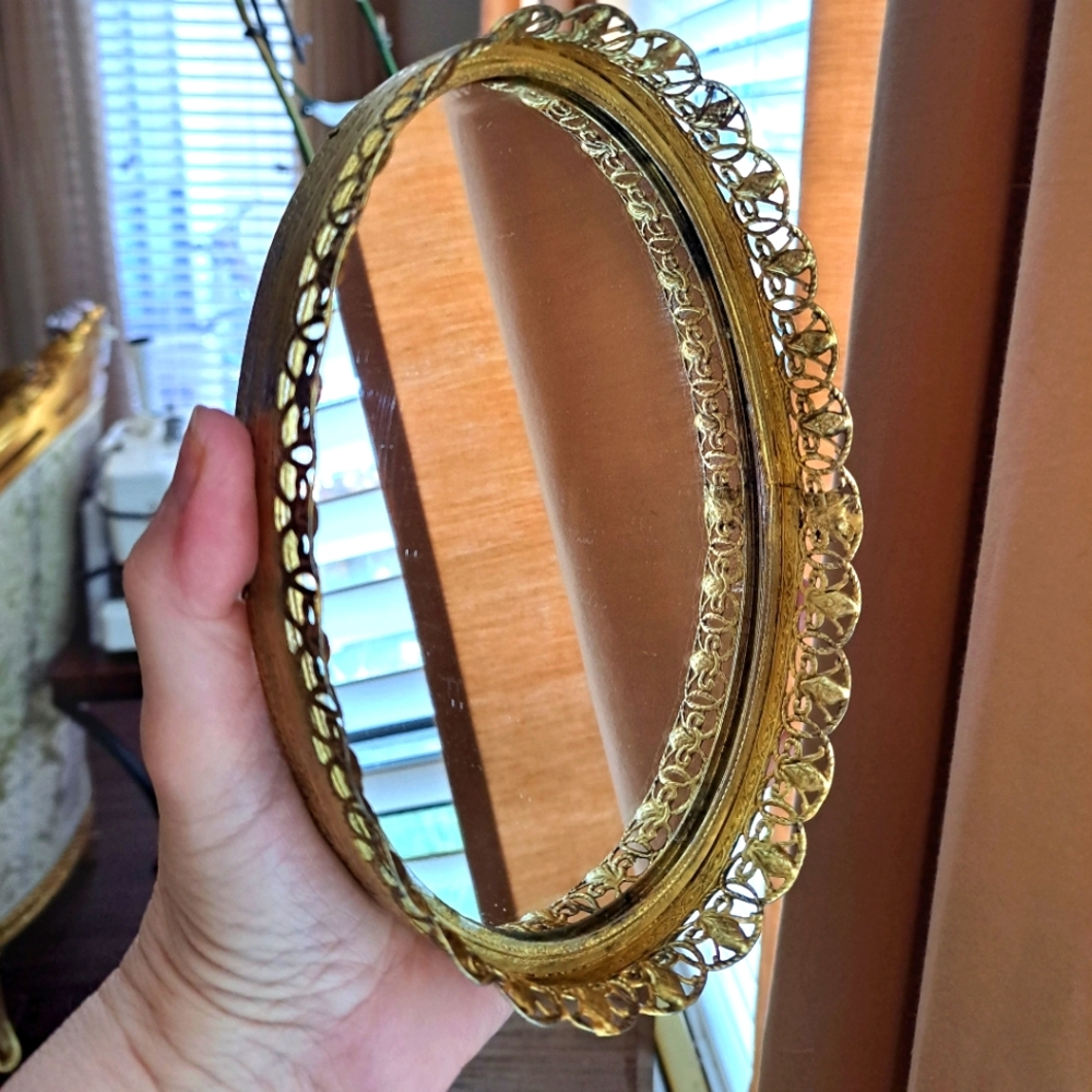 Gold Hollywood Oval Vintage Vanity Oval Tray Perfume Makeup/ Perfume Mirror 